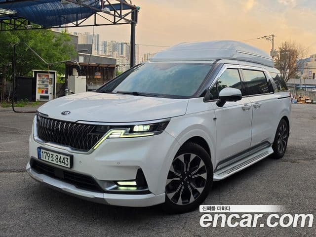Kia Carnival 2021 — ფოტო 2/20