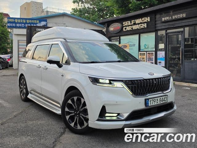 Kia Carnival 2021 — фото 4 из 20