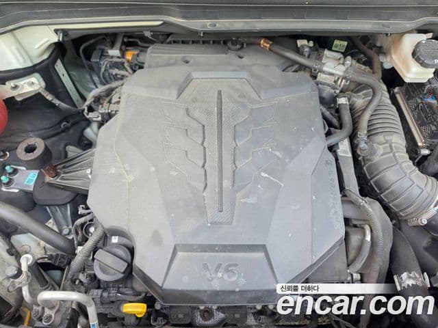 Kia Carnival 2021 — ფოტო 6/20