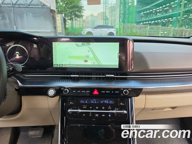 Kia Carnival 2021 — ფოტო 12/20