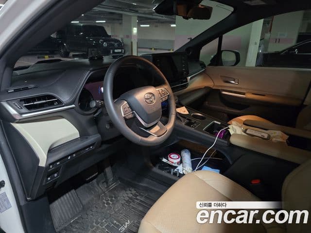 Toyota Sienna 2024 — Şəkil 5/7