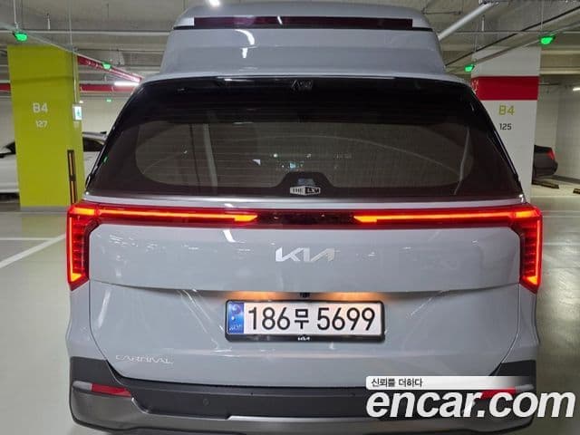 Kia Carnival 2025 — ფოტო 3/20