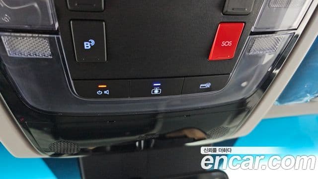 Hyundai Staria 2023 — ფოტო 14/20