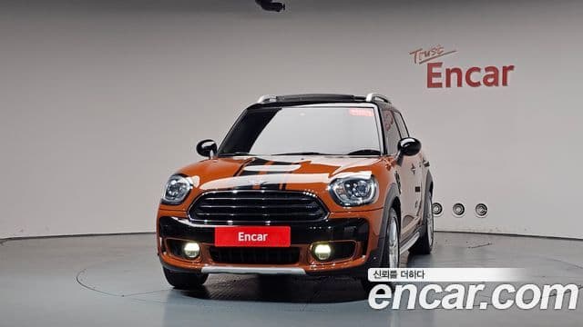 Mini Cooper Countryman 2018 — Şəkil 25/35