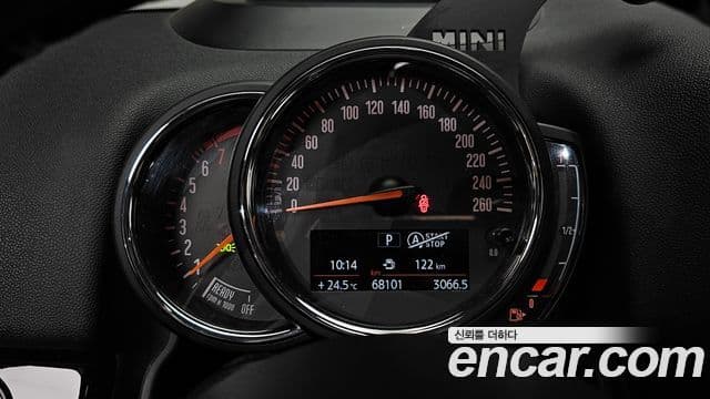 Mini Cooper Countryman 2018 — Şəkil 11/35
