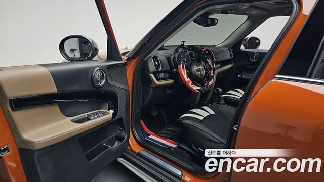 Mini Cooper Countryman 2018 — Şəkil 9/35