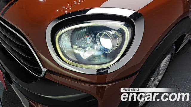 Mini Cooper Countryman 2018 — Şəkil 19/35