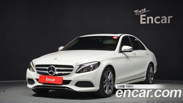 Mercedes-Benz C-Class 2018 — Şəkil 22/34