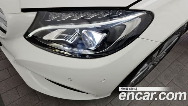 Mercedes-Benz C-Class 2018 — Şəkil 6/34