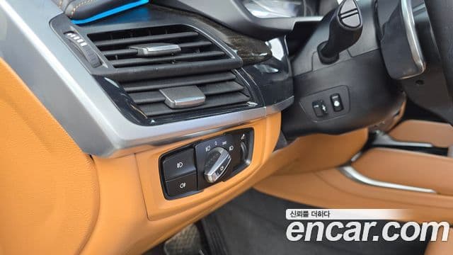 BMW X6 2018 — Photo 34/34