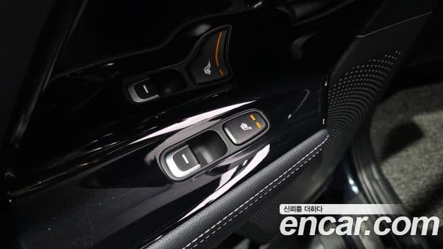Kia Niro 2019 — фото 20 из 20