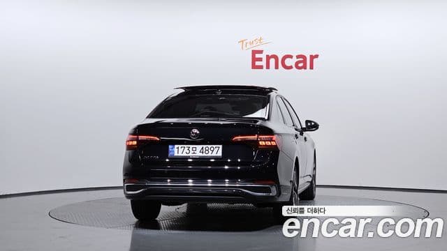 Volkswagen Jetta 2024 — ფოტო 4/20