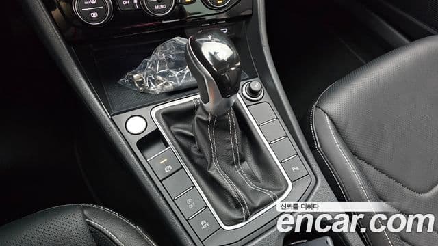 Volkswagen Jetta 2024 — ფოტო 9/20