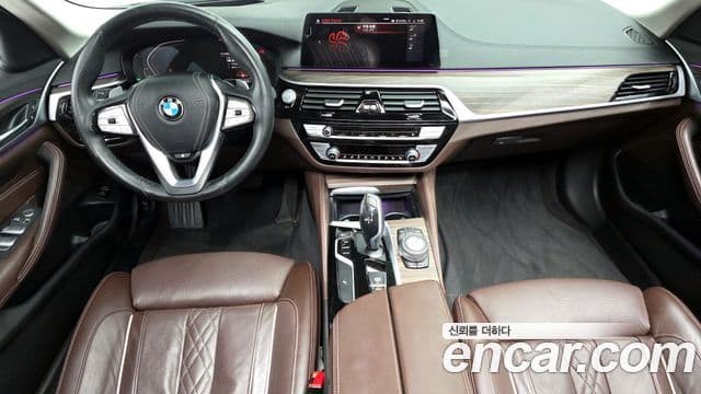 BMW 5 Series 2020 — Şəkil 7/20