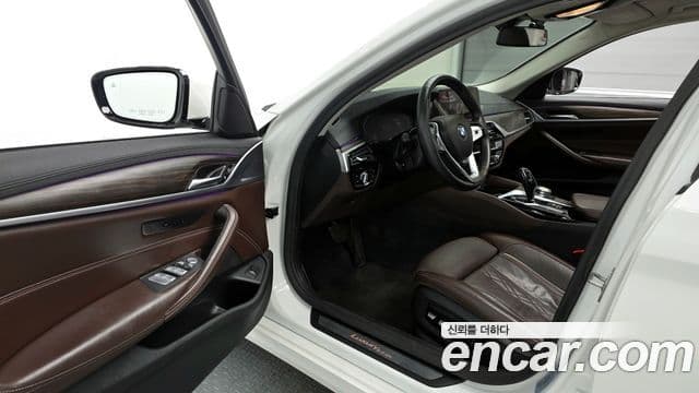 BMW 5 Series 2020 — Şəkil 10/20