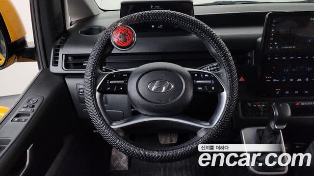 Hyundai Staria 2023 — ფოტო 11/20