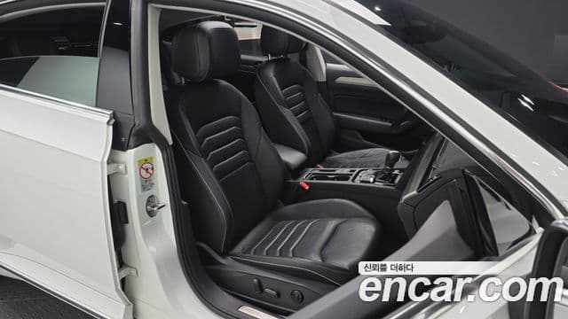 Volkswagen Arteon 2019 — Şəkil 10/20