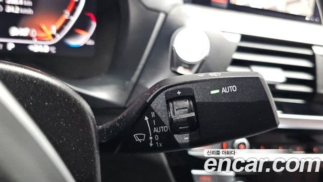 BMW X4 2020 — Photo 7/36