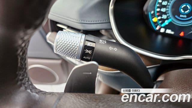 Genesis Electrified G80 2020 — Şəkil 18/20