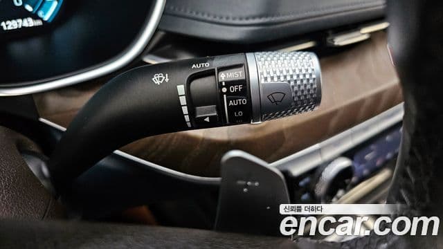 Genesis Electrified G80 2020 — Şəkil 19/20