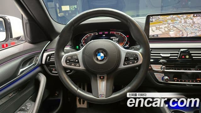 BMW 5 Series 2022 — ფოტო 13/20