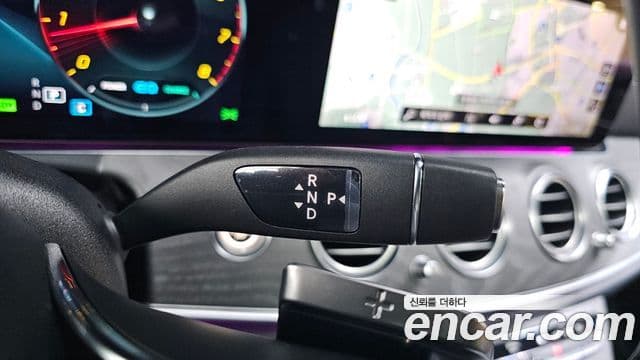 Mercedes-Benz E-Class 2022 — фото 7 из 20