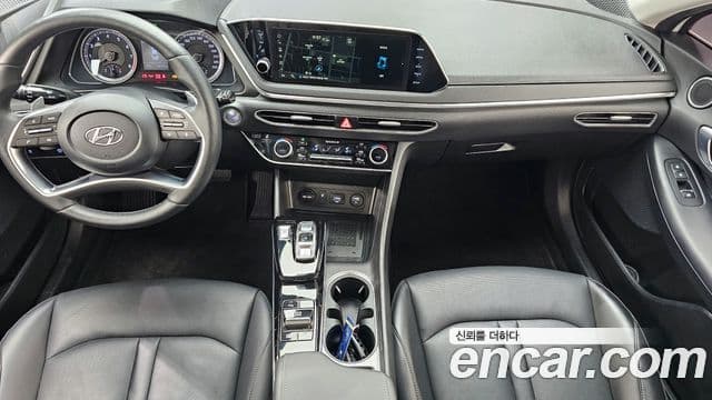 Hyundai Sonata 2020 — ფოტო 7/20