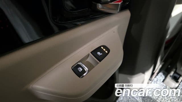 Kia Carnival 2025 — ფოტო 19/20