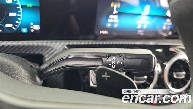 Mercedes-Benz A-Class 2019 — Şəkil 8/20