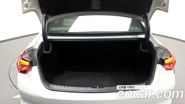 Kia K8 2021 — Şəkil 20/20