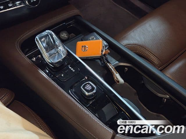 Volvo XC90 2022 — Şəkil 6/20