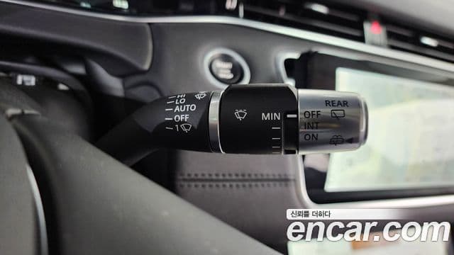 Land Rover Range Rover Evoque 2022 — Фото 17/20