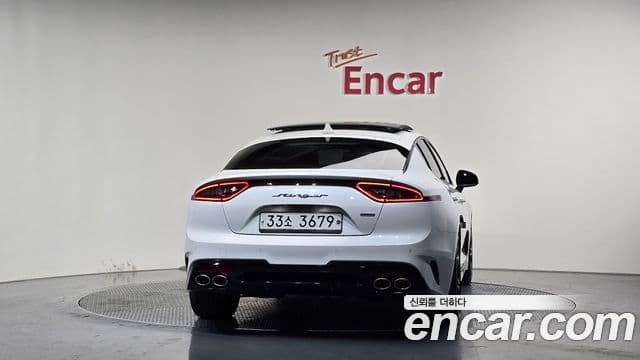 Kia Stinger 2018 — Şəkil 4/20