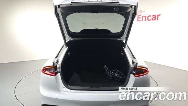 Kia Stinger 2018 — Şəkil 20/20