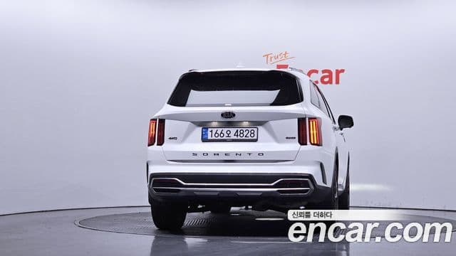 Kia Sorento 2021 — ფოტო 4/20