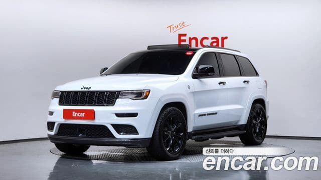 Jeep Grand Cherokee 2021 — Фото 10/20