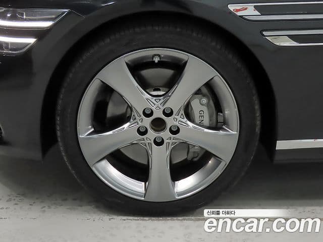Genesis Electrified G80 2023 — ფოტო 19/20