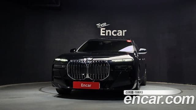BMW 7 Series 2024 — ფოტო 3/20