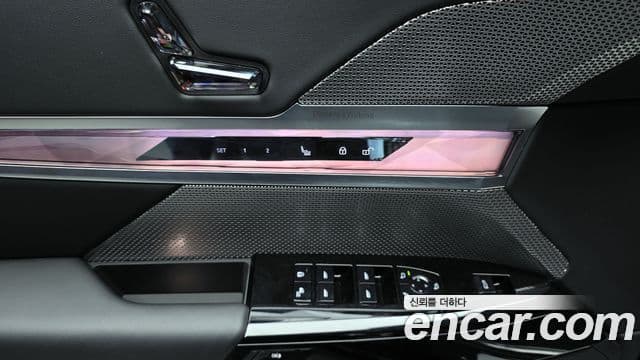 BMW 7 Series 2024 — ფოტო 19/20