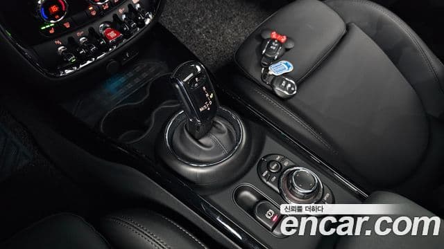Mini Cooper Clubman 2024 — ფოტო 9/20