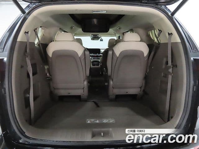 Kia Carnival 2021 — Фото 7/20