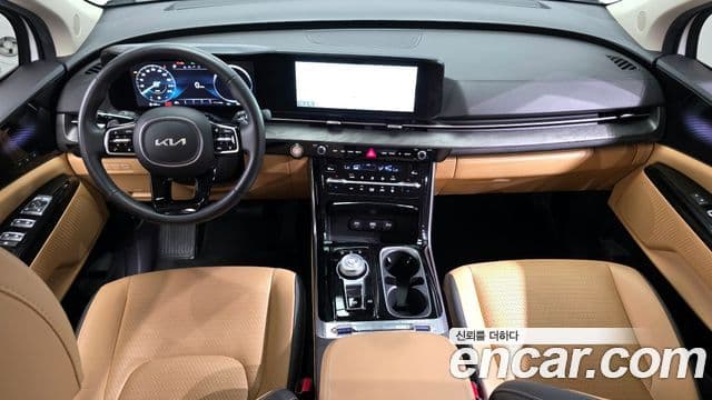Kia Carnival 2022 — ფოტო 7/20