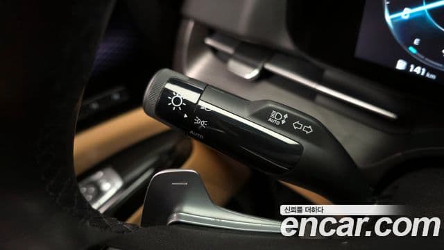 Kia Carnival 2022 — Şəkil 19/20