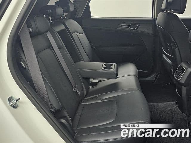 Kia Sportage 2023 — Şəkil 12/20