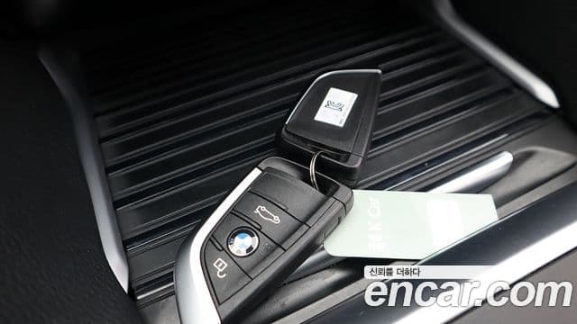 BMW X6 2018 — Photo 1/20