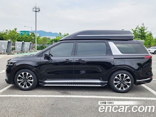 Kia Carnival 2021 — ფოტო 5/20