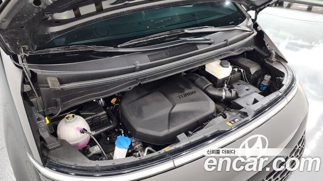 Hyundai Staria 2025 — Şəkil 6/20