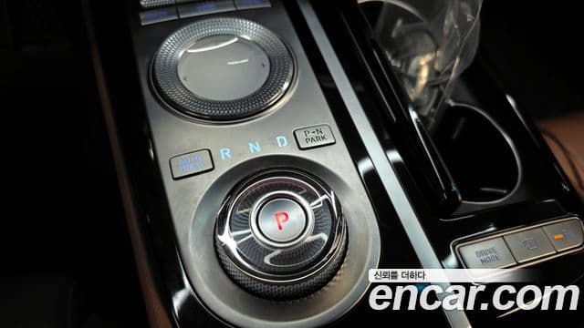 Genesis Electrified G80 2021 — Şəkil 9/20