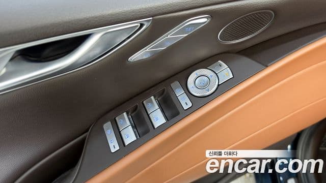 Genesis Electrified G80 2021 — Şəkil 18/20