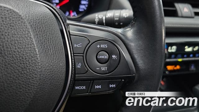 Toyota RAV4 2019 — фото 15 из 20